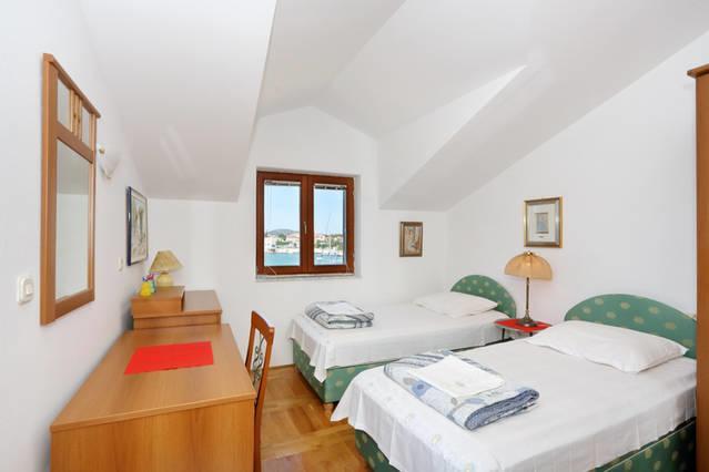 Apartment Sara Pirovac Exteriör bild